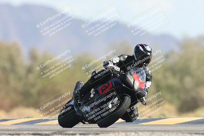 media/Oct-13-2025-Moto Forza (Mon) [[a66d839500]]/2-A Group/Session 4 Turn 7/